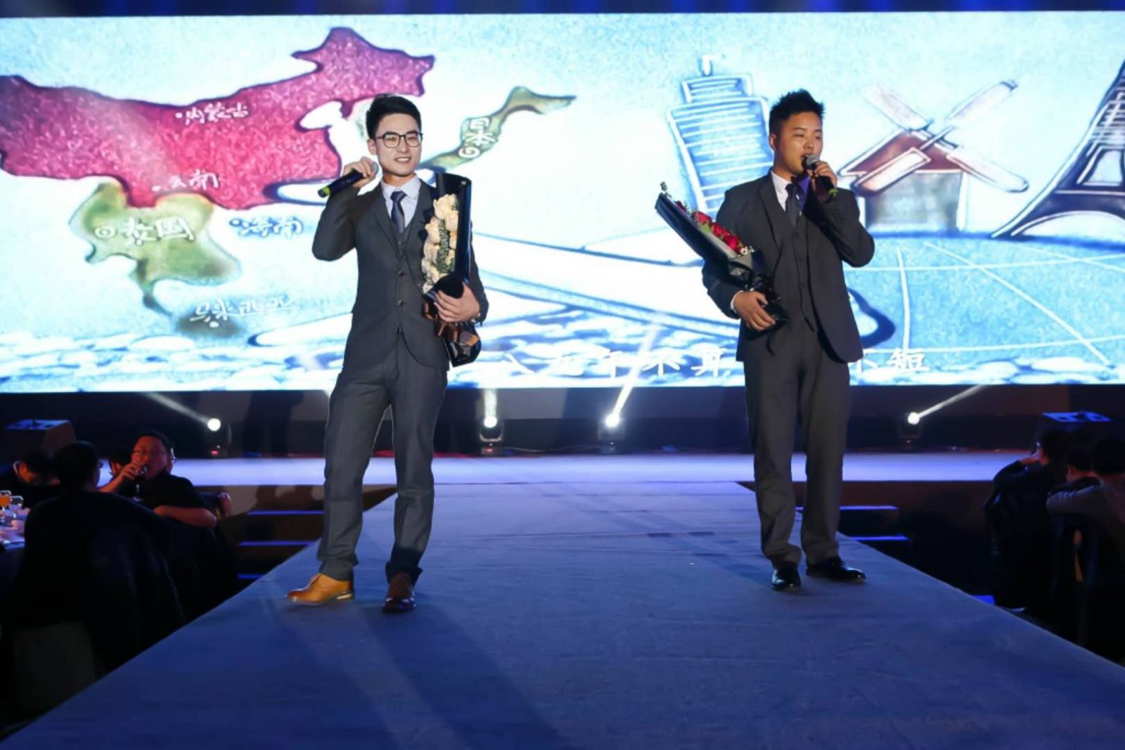 年會原創(chuàng)歌曲《光云，我們的家》